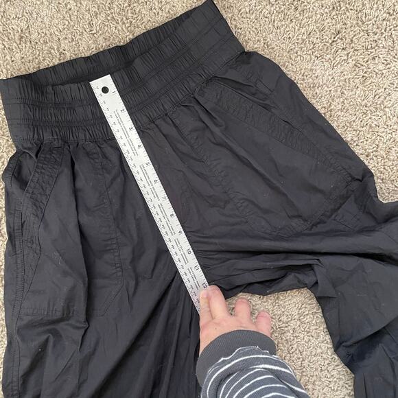 NWT Aerie Easiest Cargo Pant in black size XS pull-on high rise baggy - Picture 11 of 13